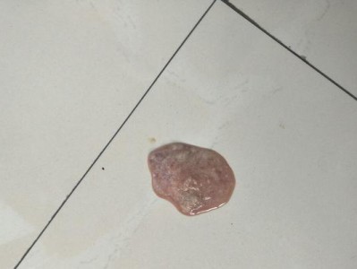 为什么狗狗嘴里会发出腥臭味？（原因与解决方法，狗主人必知！）